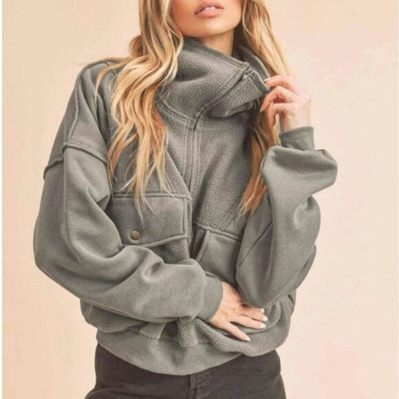 Aemi + Co Gray Half Zip Sweatshirt Exposed Seams Trendy Fall Streetwear Cozy S - Picture 1 of 15